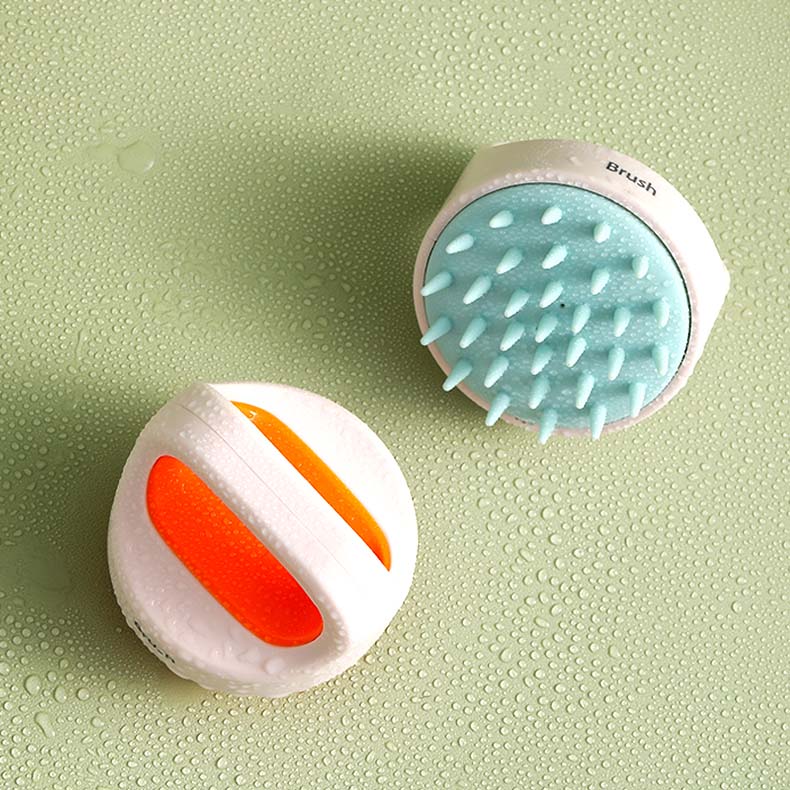 Scalp Brush with Soft Silicone